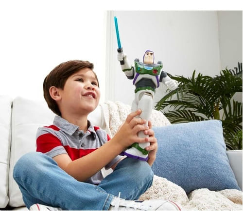 Lightyear Buzz Con Luz Y Sonido 30 Cm Mattel Hjc61