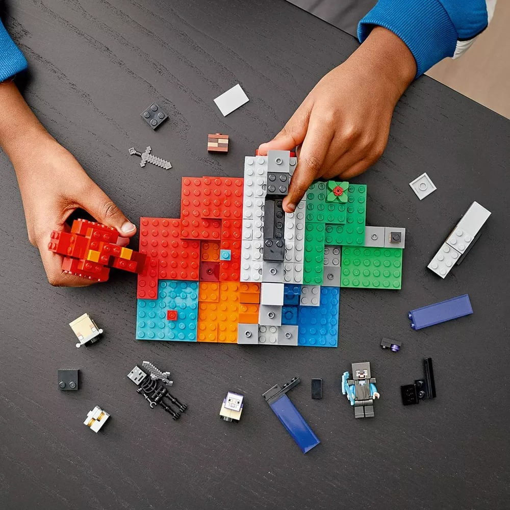 Lego Minecraft The Ruined Portal Building Set 21172
