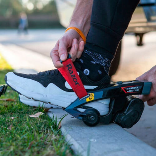 Razor Turbo Jetts Patin Ruedas De Talón Eléctrico