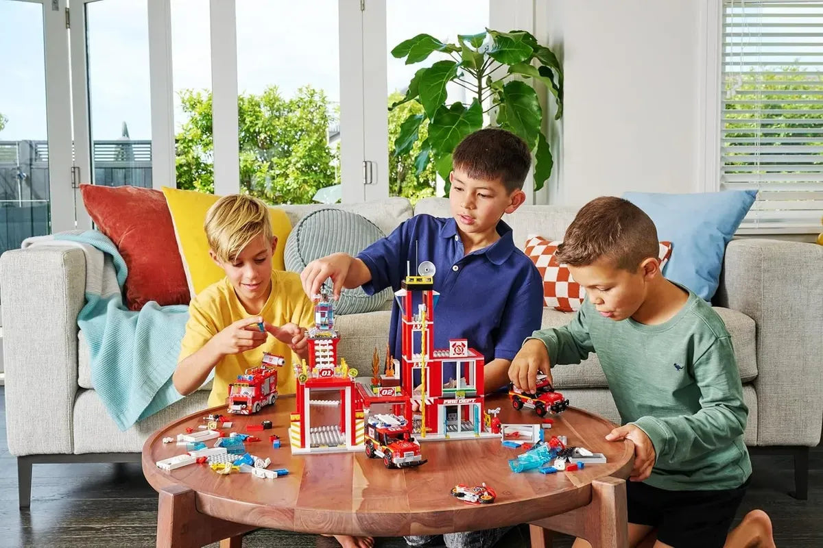 Zuru Max City Box Playset Fire Station 976pzs 83165 7646