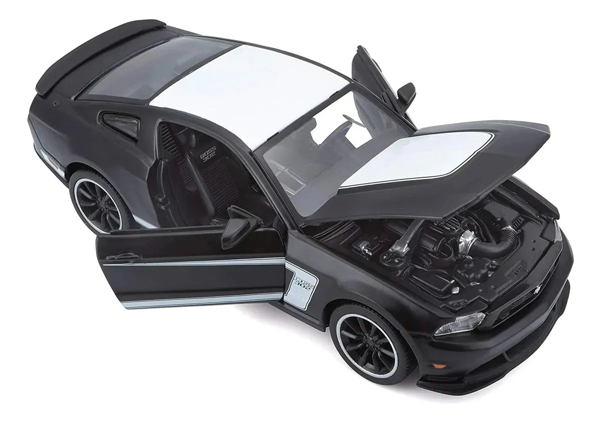 Maisto 1:24 Ford Mustang Boss 302 Negro Mate 31269