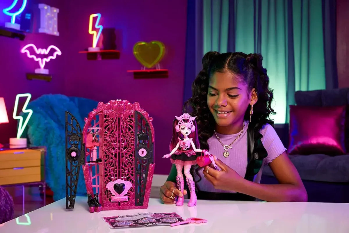 Monster High Skulltimate Secrets Draculaura HXH84