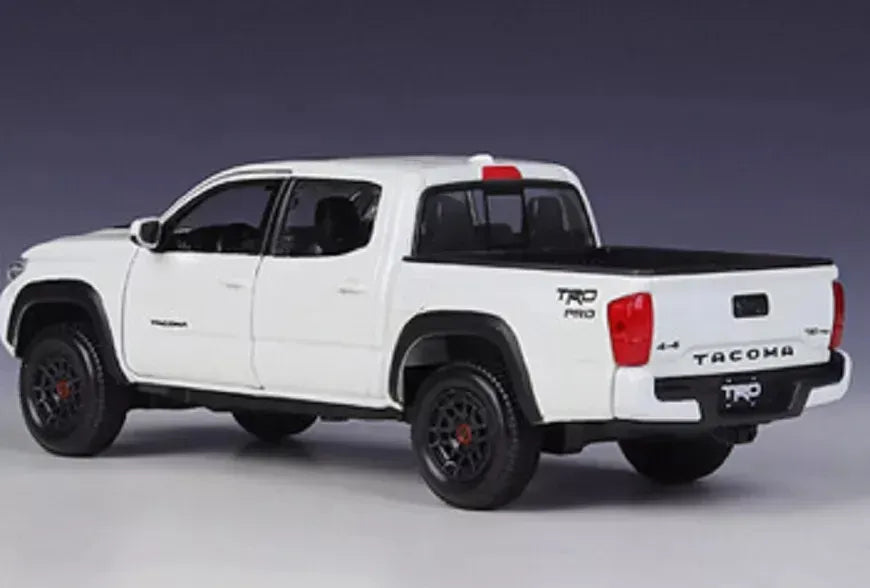 Maisto 1:27 Toyota Tacoma TRD 2023 Gris/Blanco 32910