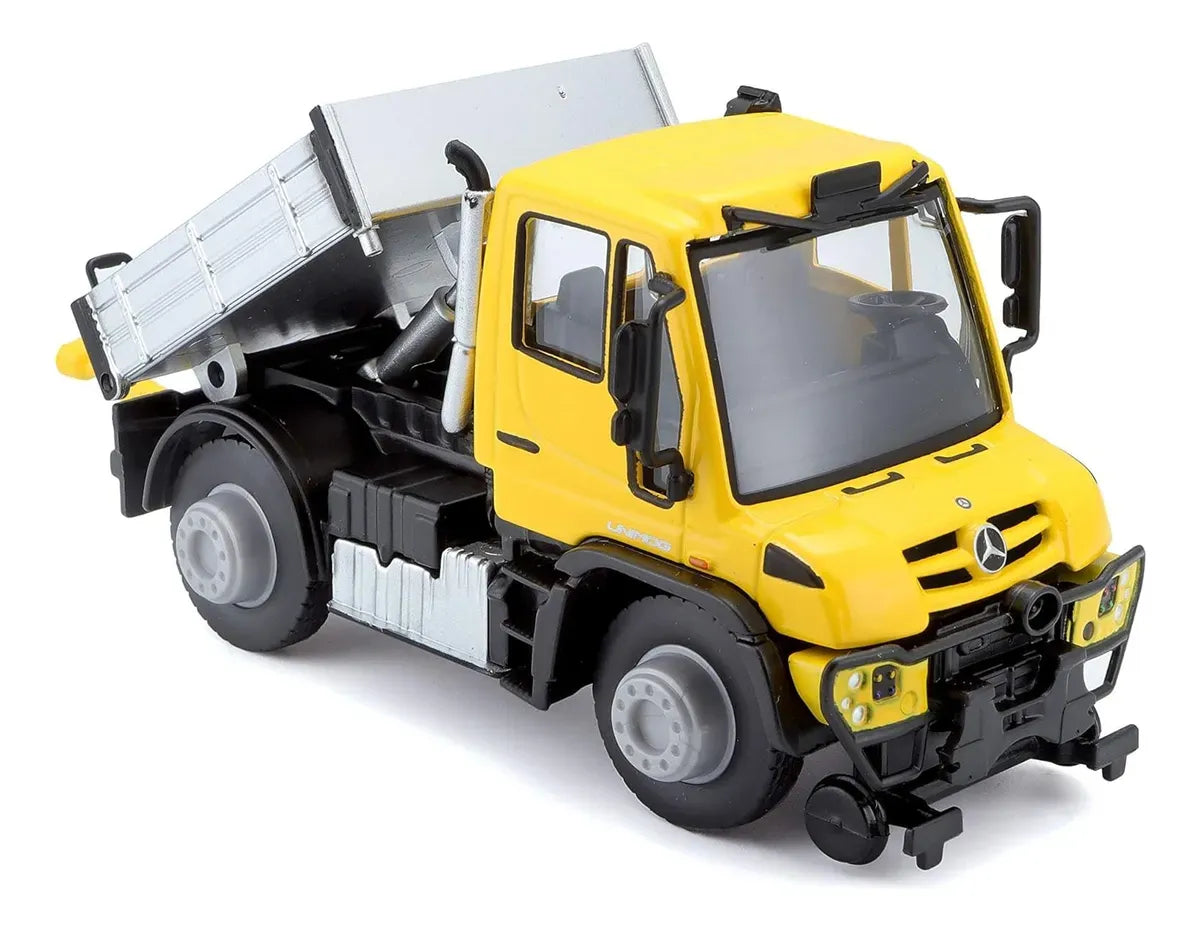 Maisto Pistas 4.5" Mercedes - Benz Unimog 21238