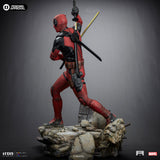 Iron Studios Deadpool Legacy Replica 1/4 (MARCAS108124-14)