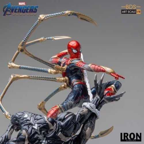Figura Avengers Iron Spider Vs Outrider 1:10 Iron Studios