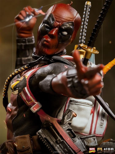Figura Deadpool Deluxe Bds Art 1:10 Marvel Comics 90097