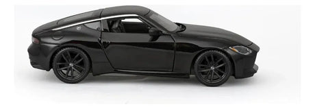Maisto 1:24 Nissan Z 2023 Rojo/Negro 32904