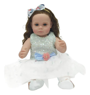 Muñeca Newborn 55 cm con Cabello y Accesorios S43542