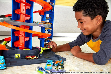 Hot Wheels Pista Mega Garaje Con 1 Auto Gtt95 Mattel
