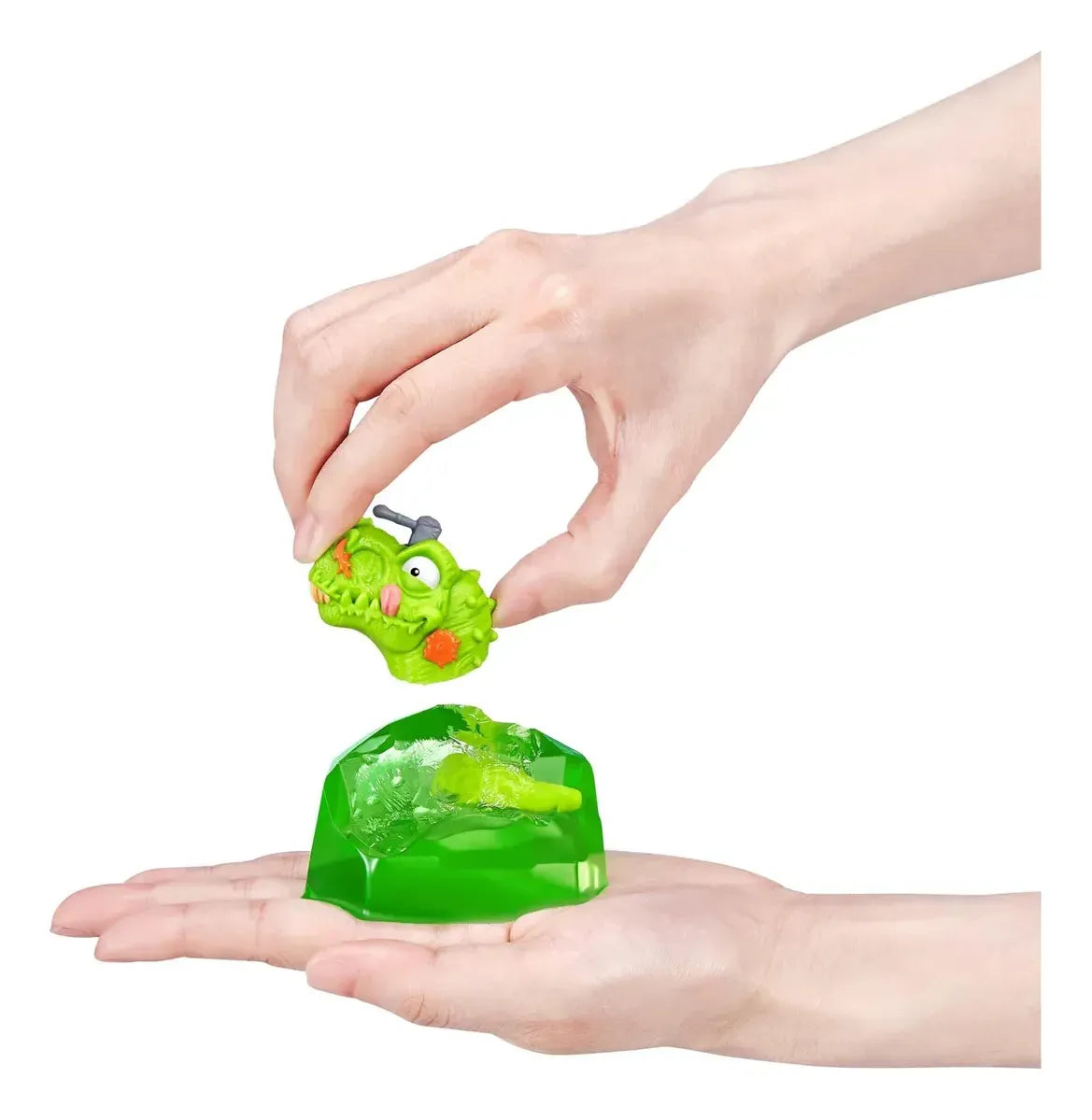 Smashers Mini Egg Jurassic Light Up Dino +6 Sorpresas 7855