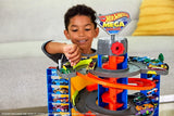 Hot Wheels Pista Mega Garaje Con 1 Auto Gtt95 Mattel
