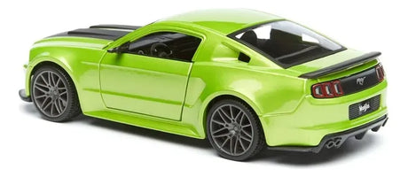 Maisto 1:24 Ford Mustang Street Racer 2014 Verde Metalizado 31506