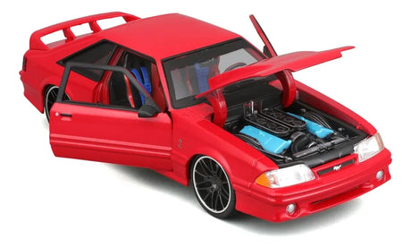 Maisto 1:24 Ford Mustang SVT Cobra 1993 Rojo 32906