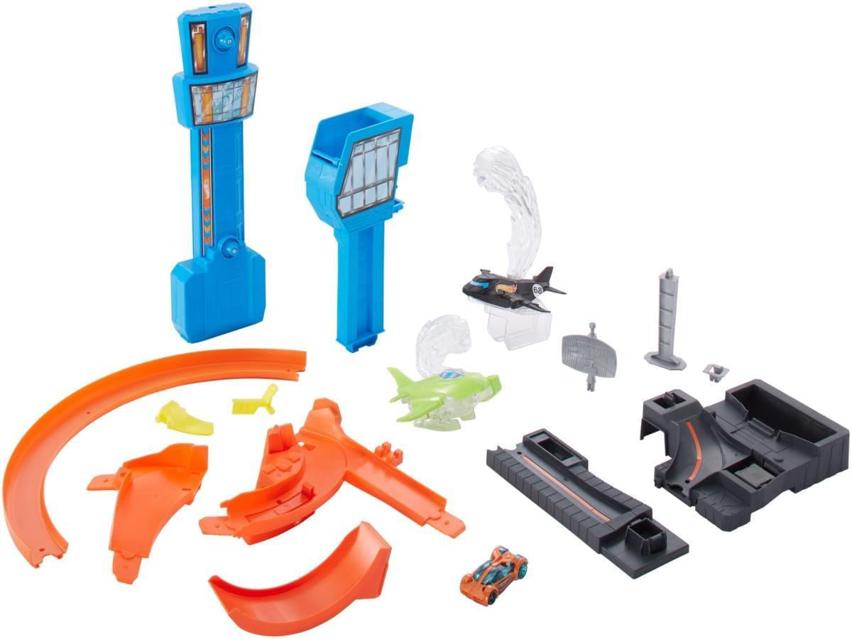 Hot Wheels Pista Jet Jump Airport Aeropuerto Gfh90 Mattel