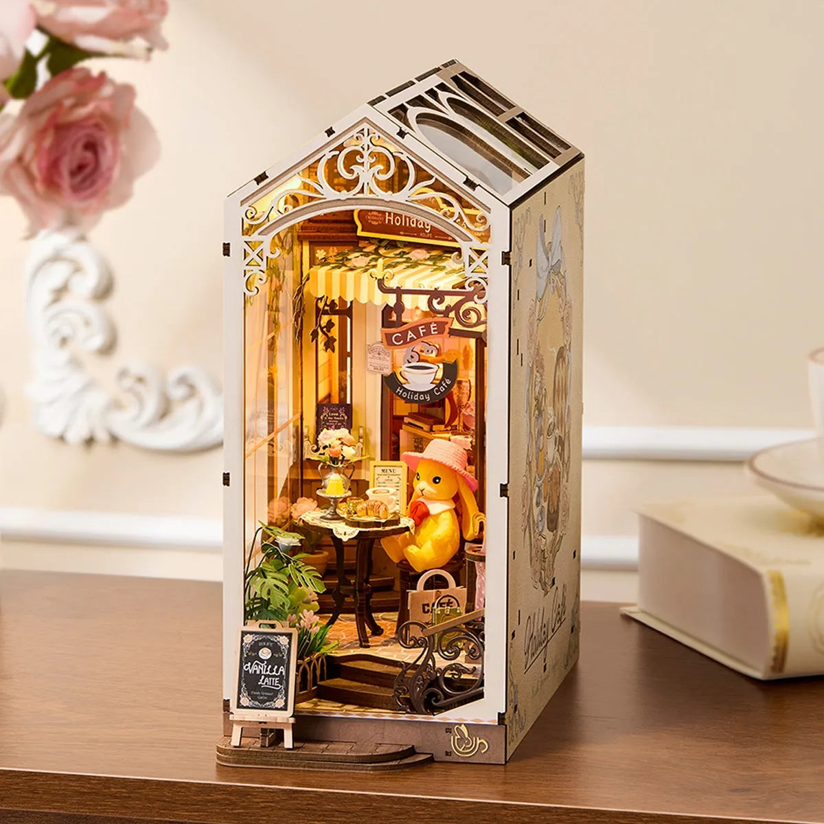 Robotime Rolife Holiday Café TGB15