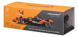Bburago 1:24 McLaren MCL38 w/helmet, PIASTRI 18-28033