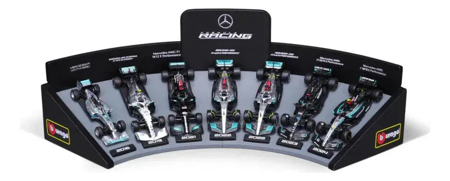 Bburago 1:43 Mercedes-AMG: 7 Coches + Soporte de Exposición 18-38170