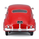 Maisto 1:24 1948 Chevrolet Fleetline Aerosedan Rojo 32921