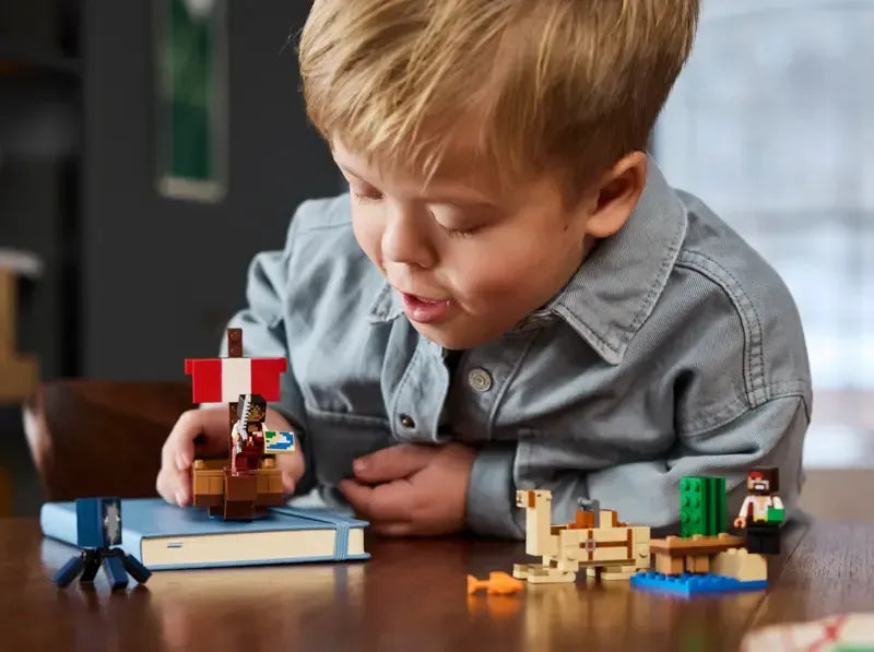 LEGO Minecraft El Viaje en el Barco Pirata 21259