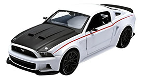 Maisto 1:24 Ford Mustang Street Racer 2014 Blanco 31506