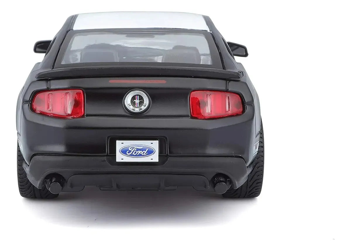 Maisto 1:24 Ford Mustang Boss 302 Negro Mate 31269