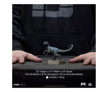 IRON STUDIOS VELOCIRAPTOR BLUE A JURASSIC WORLD ICONS UNIVJP75322-IC