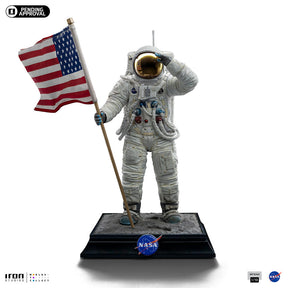 Iron Studios Apollo 11 Astronaut NASA Art Scale 1/10 (ASTRO111524-10)